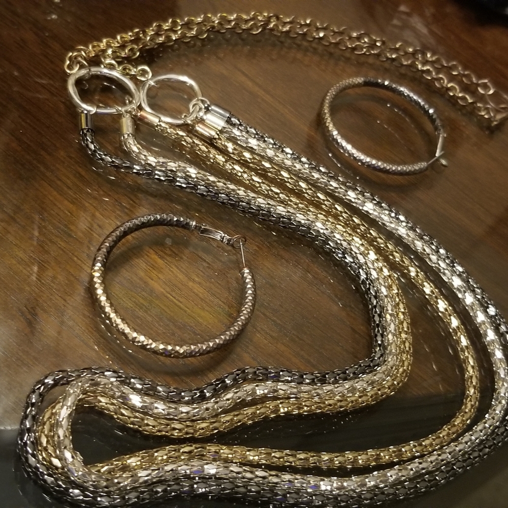 Jewelry (Fashion/Costume) - TRI-COLORED SET